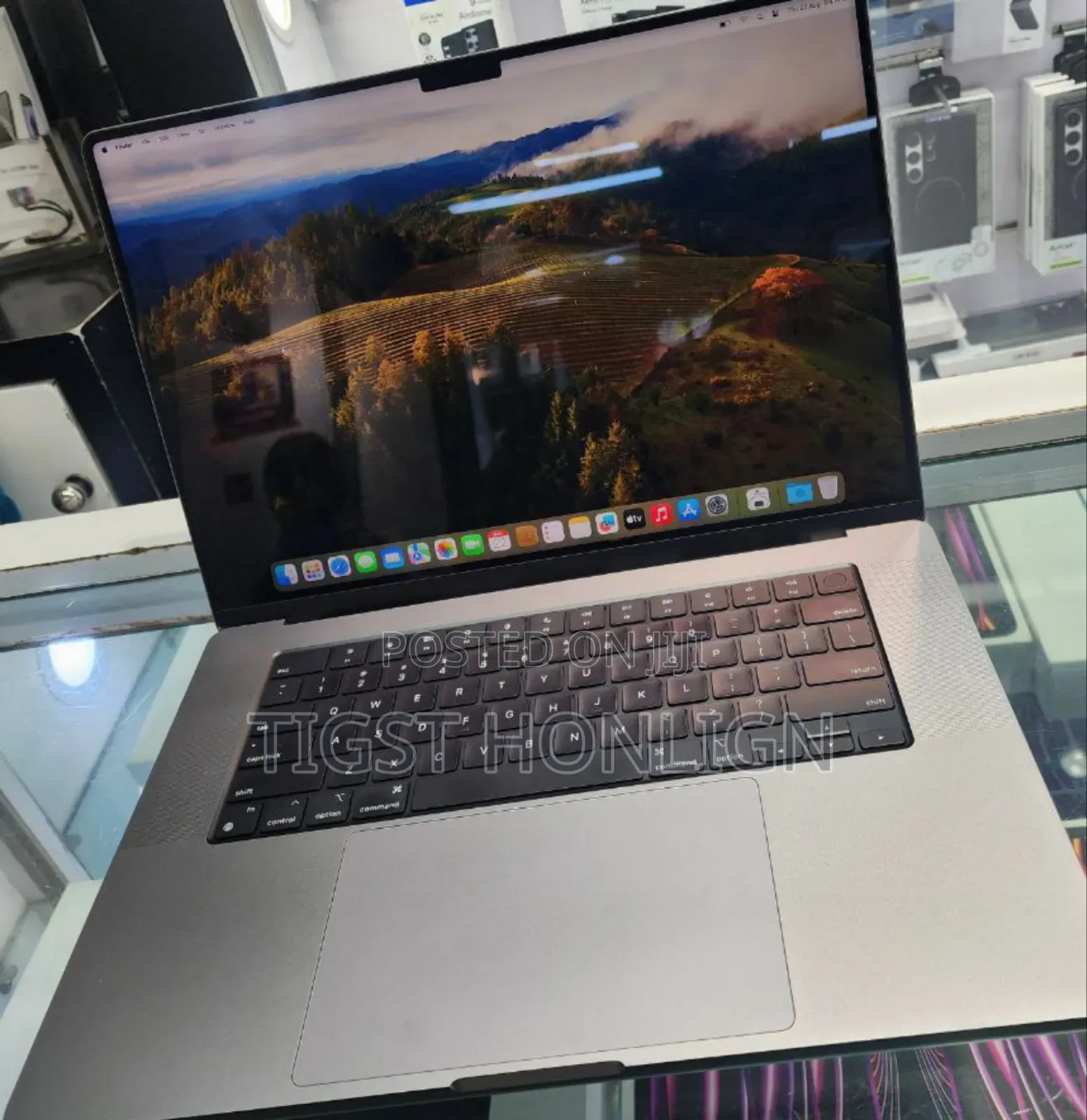 New Laptop Apple MacBook Pro 2021 M1 32GB Apple M1 Max SSD 1T