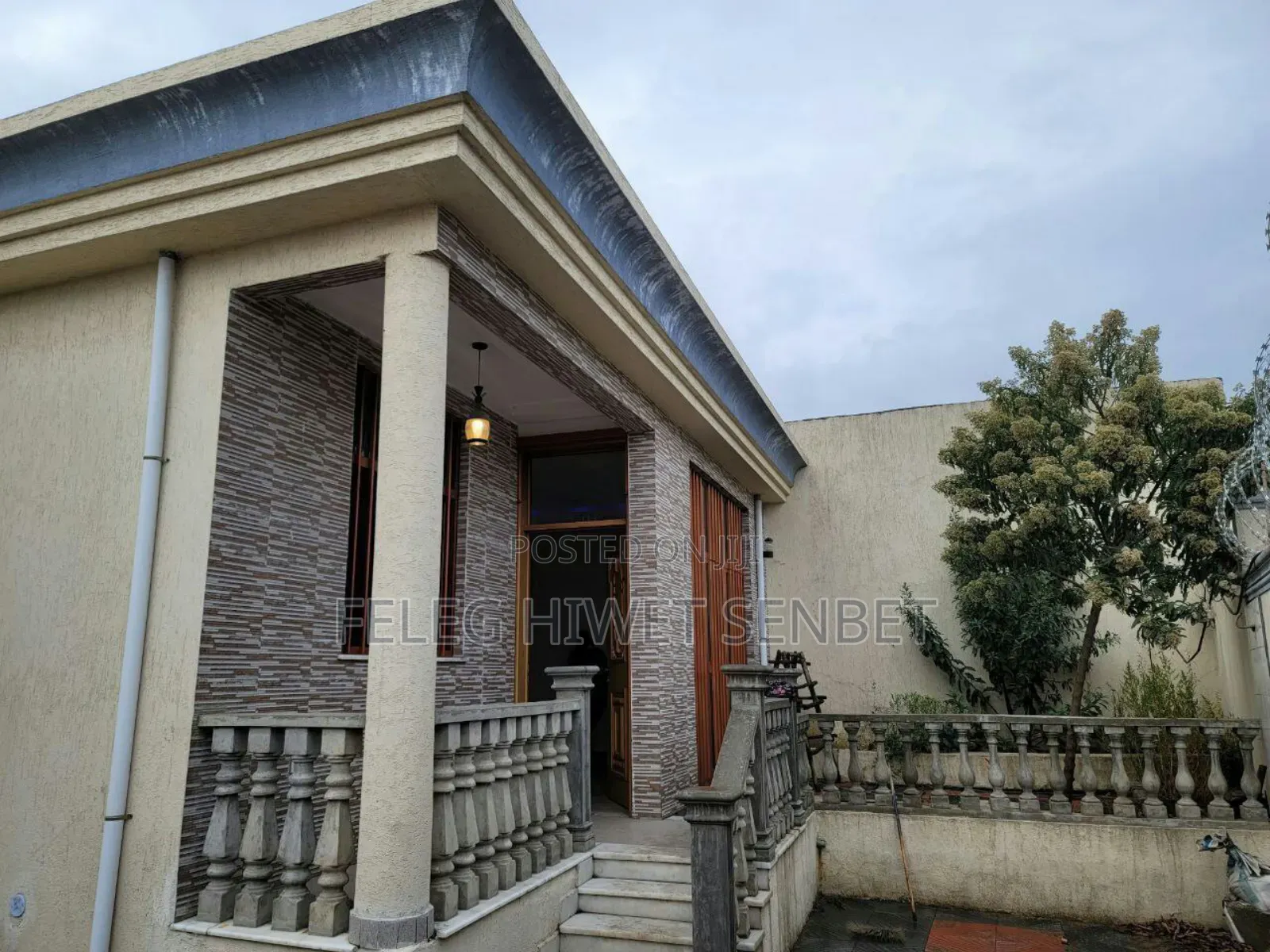Furnished 5bdrm Villa in አአ, Bole for sale