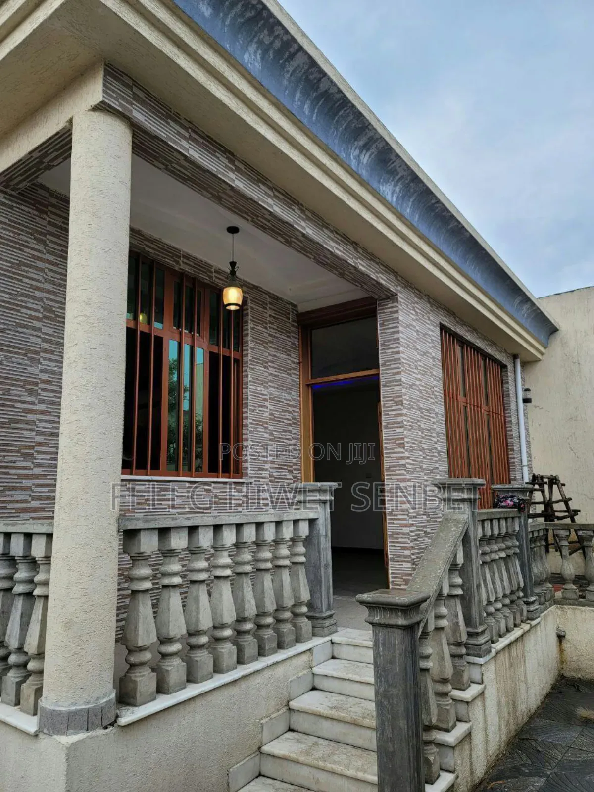 Furnished 5bdrm Villa in አአ, Bole for sale