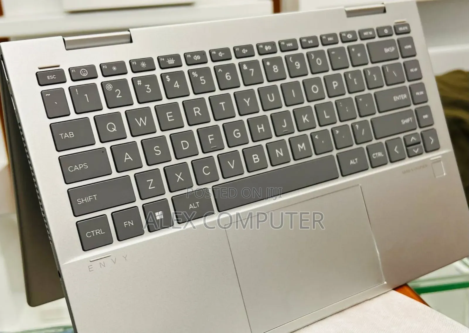 New Laptop HP Envy X360 16GB Intel Core I7 SSD 1T