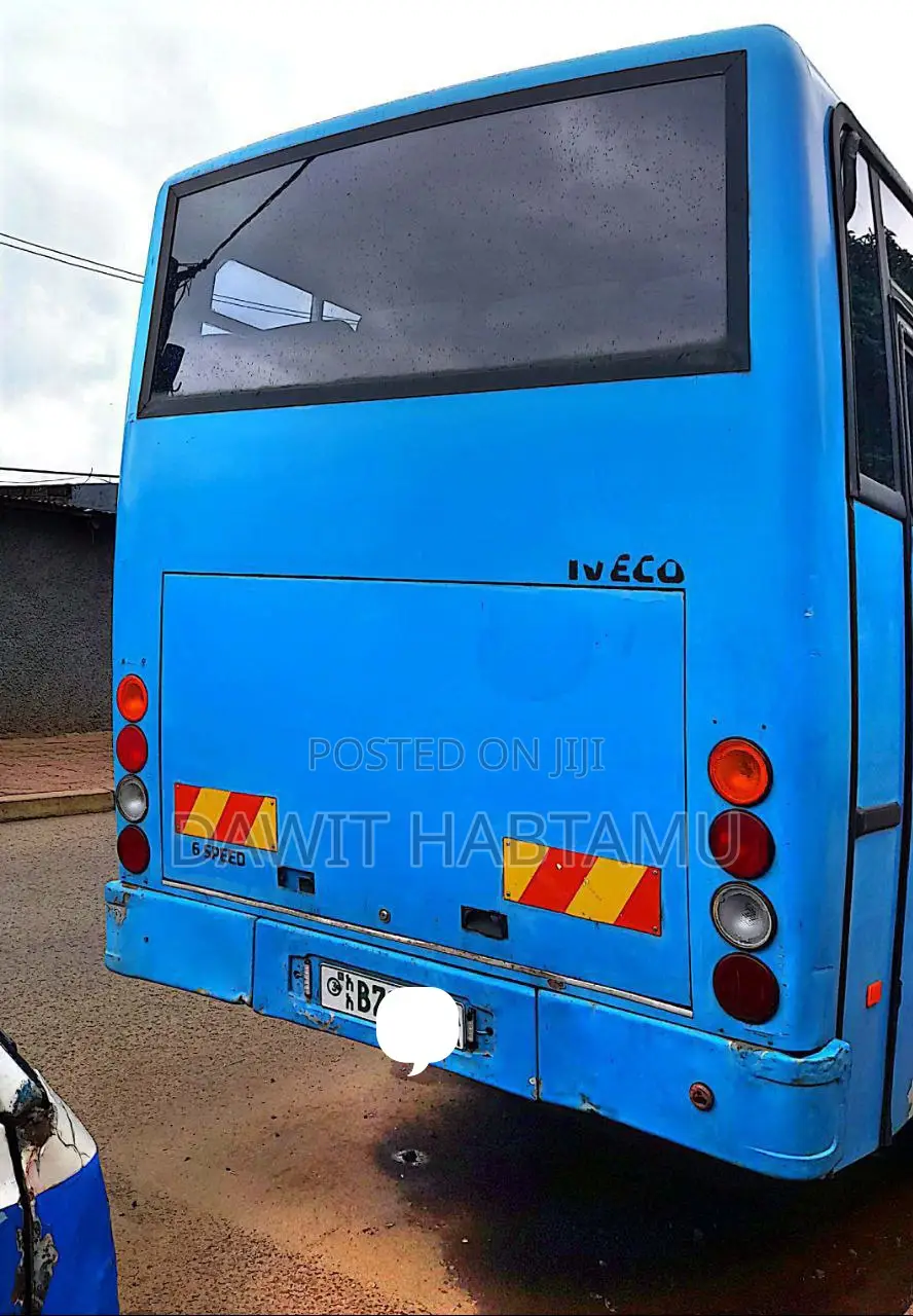 Iveco Massif 2007 Blue