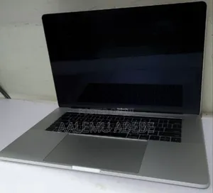 New Laptop Apple MacBook Pro 2017 16GB Intel Core I7 SSD 2T