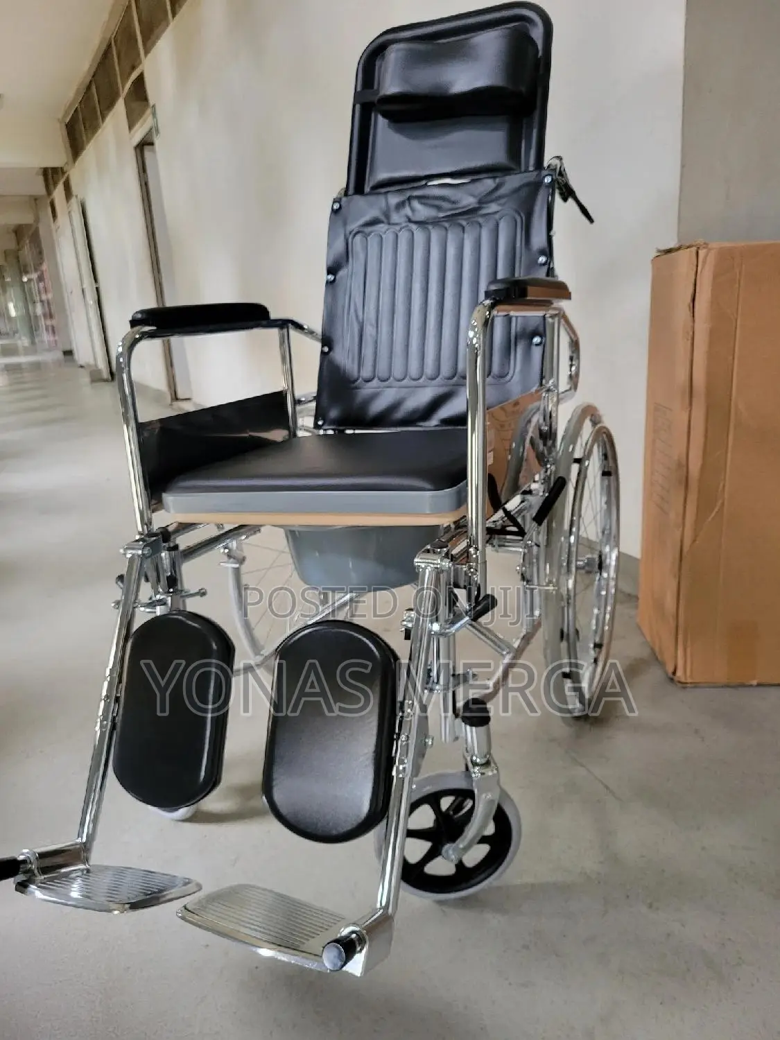 Commode Wheel Chairs for Old People