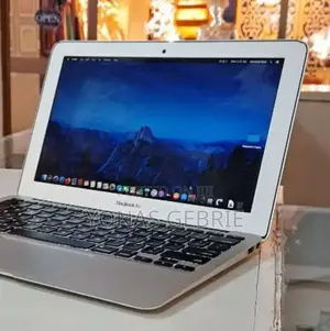 New Laptop Apple MacBook Air 2015 8GB Intel Core i5 SSD 128GB