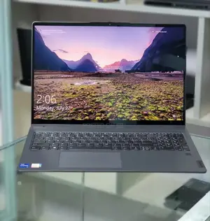 New Laptop Lenovo Yoga 9i 32GB Intel Core I7 SSD 1T