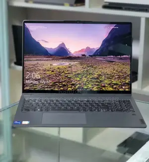 New Laptop Lenovo Yoga 9i 32GB Intel Core I7 SSD 1T