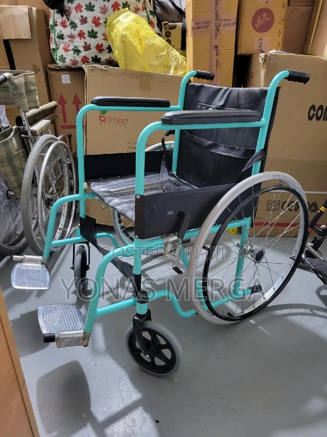 Wheelchair Made of High-Density Sponge Anti-Slip Handrail