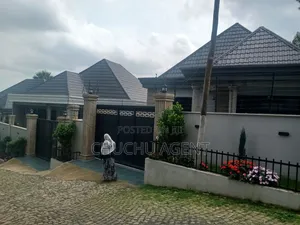 3bdrm House in Yeka for sale