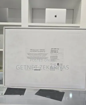 New Laptop Apple MacBook Pro 8GB Apple M3 Pro SSD 256GB