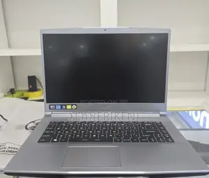New Laptop MSI Creator 17 B11ue-224 16GB Intel Core I7 SSD 512GB