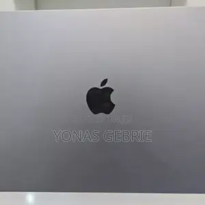 New Laptop Apple MacBook Air 2022 M2 8GB Apple M2 SSD 256GB