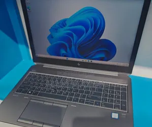 New Laptop HP ZBook 15 32GB Intel Core I7 SSD 512GB