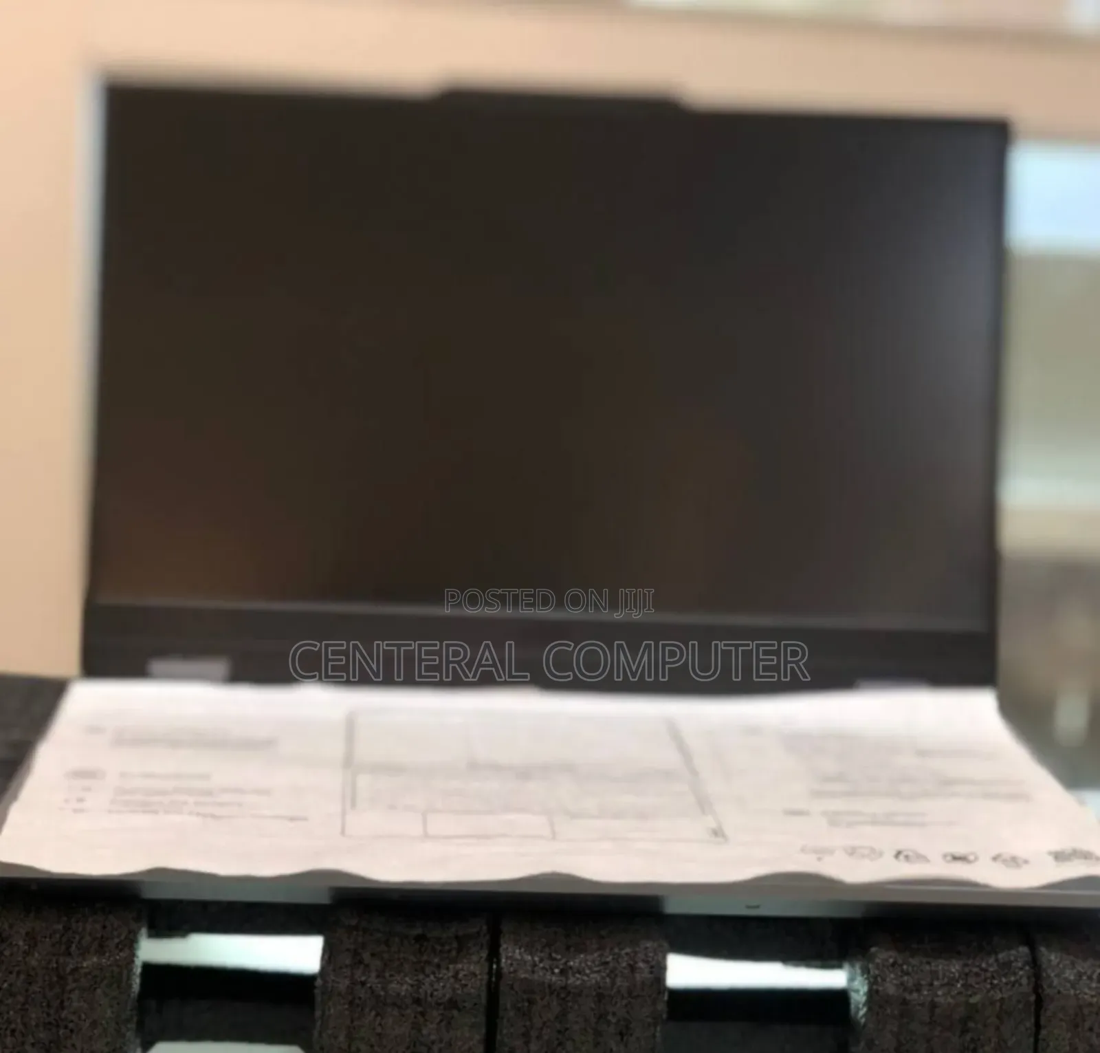 New Laptop Lenovo LOQ 15IRH8 16GB Intel Core i7 SSD 512GB