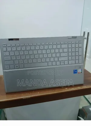 New Laptop HP Pavilion 15 8GB Intel Core I5 SSD 512GB