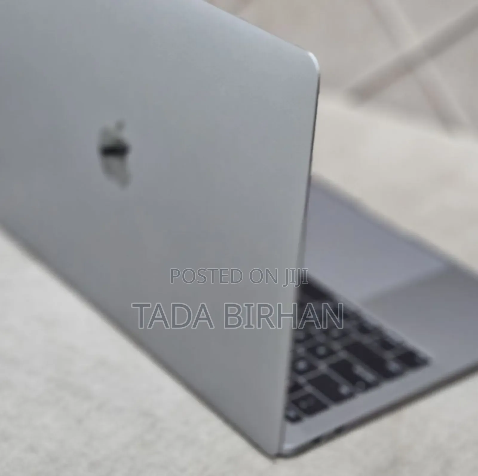 New Laptop Apple MacBook 2017 8GB Intel Core I5 SSD 128GB
