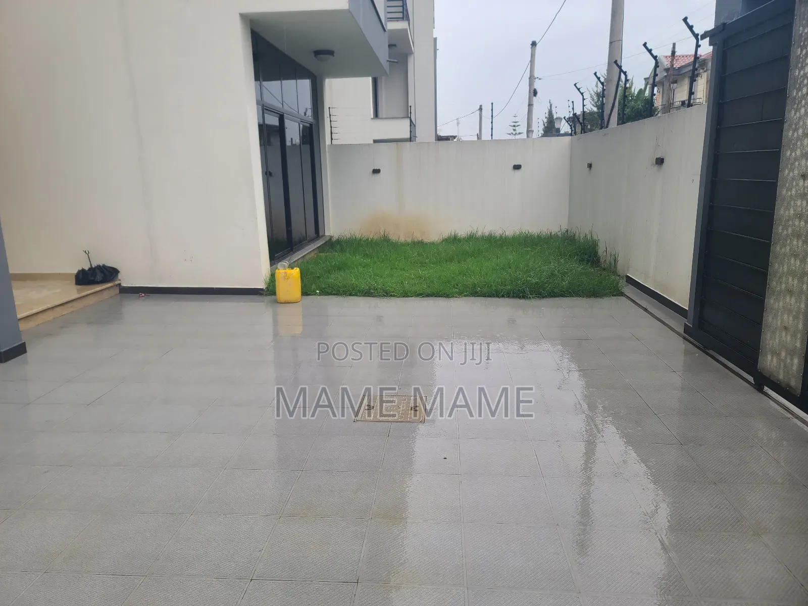 9bdrm House in Addis Abeba, Bole for rent