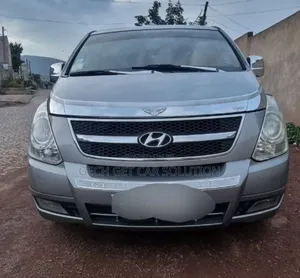 Hyundai Starex 2015 Grey