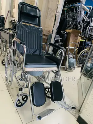 Lightweight Wheelchair With Toilet Wheelchair in 150kg Load