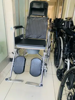 WHEELCHAIRS FOLDING LIGHTWEIGHT :Commode Potty Wheelchair