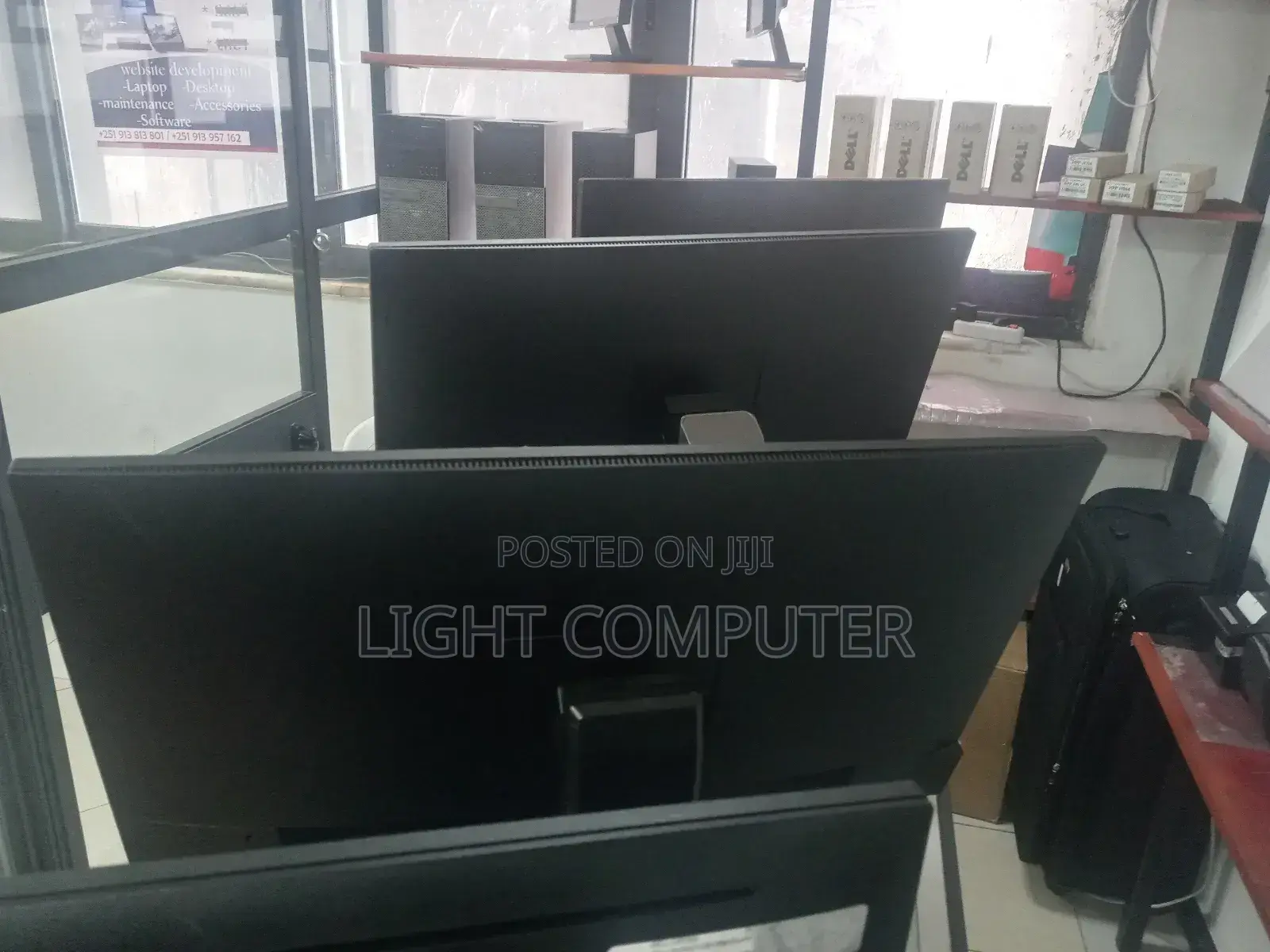 Monitor 24