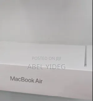 New Laptop Apple MacBook Air 2022 M2 8GB Apple M2 SSD 512GB