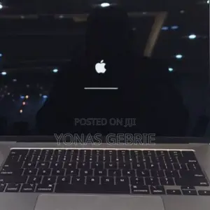 New Laptop Apple MacBook Air 2022 M2 16GB Apple M2 Ultra SSD 256GB