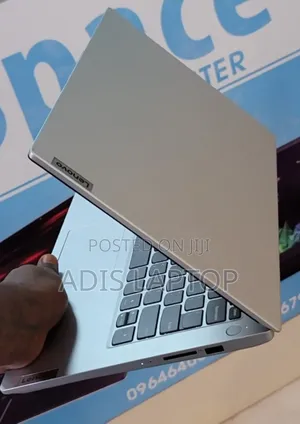 New Laptop Lenovo IdeaPad 130 16GB Intel Core I7 SSD 512GB