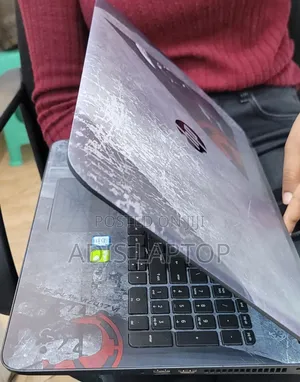 New Laptop HP Pavilion 10 8GB Intel Core I7 SSD 1T