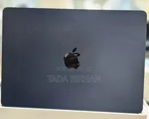 New Laptop Apple MacBook Air 2022 M2 8GB Apple M2 Ultra SSD 256GB