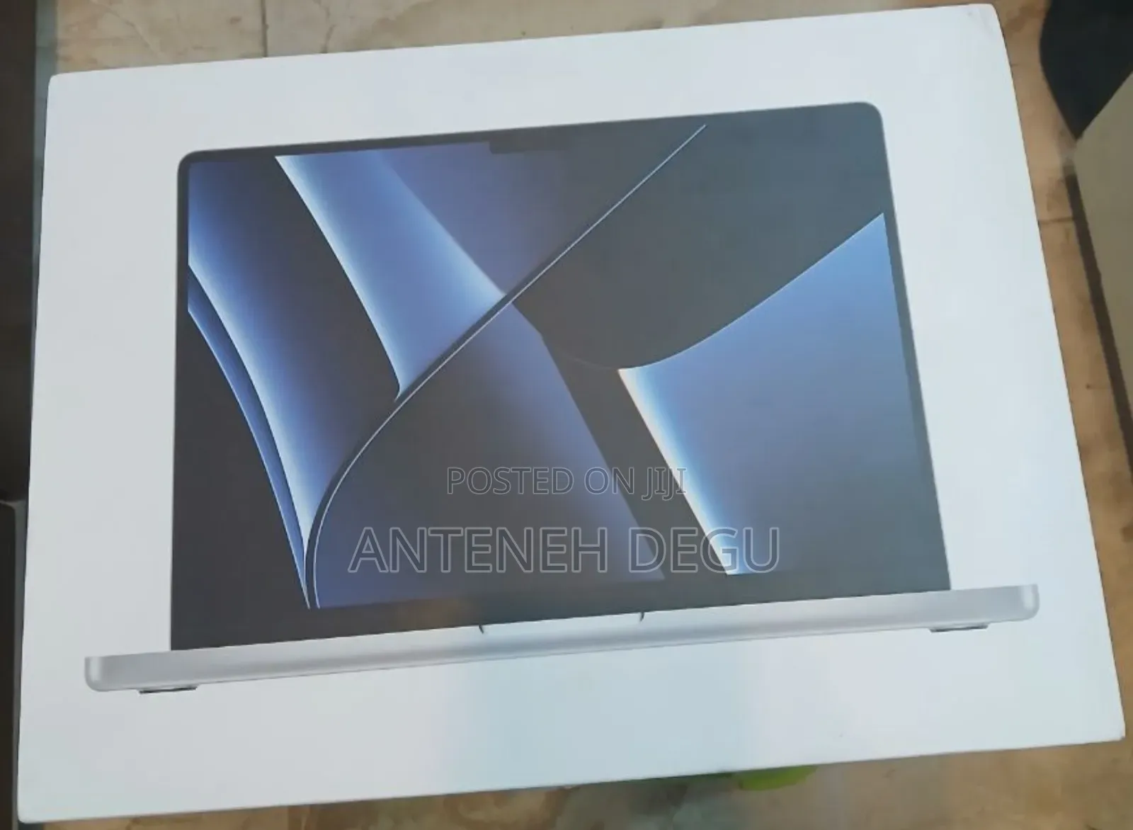 New Laptop Apple MacBook Pro M1 8GB Apple M1 Pro SSD 512GB
