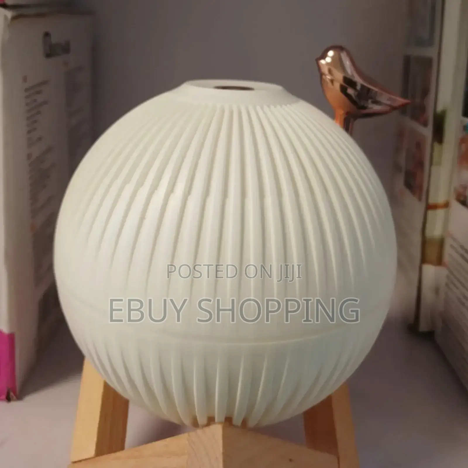 **Lark Bird-Shaped Humidifier – Cute Functional Decor**
