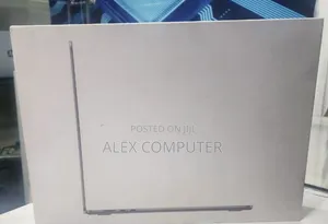 New Laptop Apple MacBook Air 2024 M3 15-Inch 8GB Apple M3 SSD 256GB