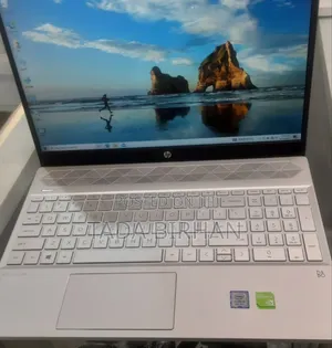 New Laptop HP Pavilion 15 8GB Intel Core I5 SSD 512GB