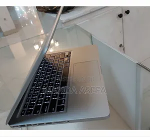 New Laptop Apple MacBook Pro 2012 4GB Intel Core I5 SSD 128GB