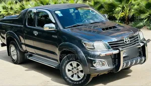 Toyota Hilux 2014 Black