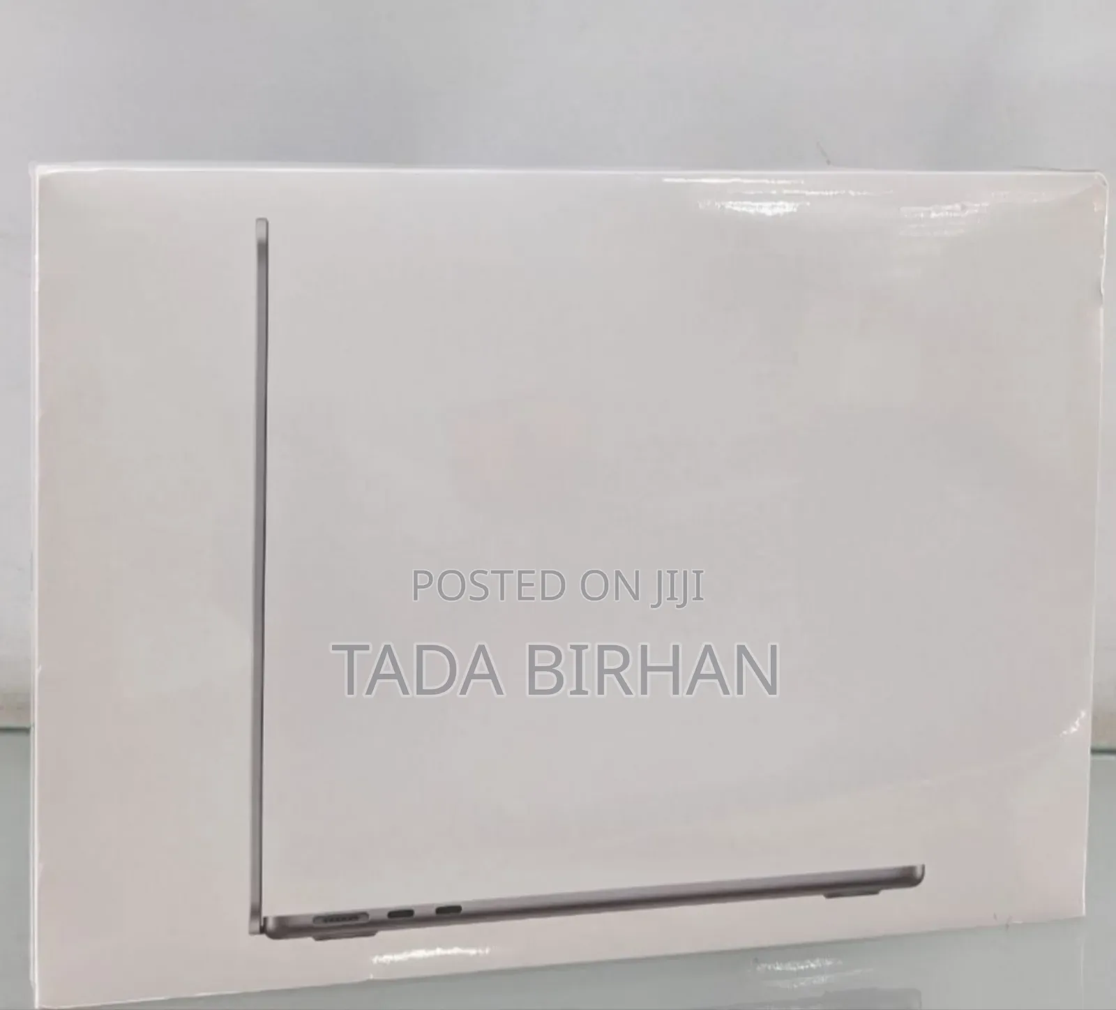 New Laptop Apple MacBook Air 2022 M2 16GB Apple M2 SSD 512GB