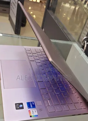 New Laptop HP Envy 14 16GB Intel Core I7 SSD 512GB