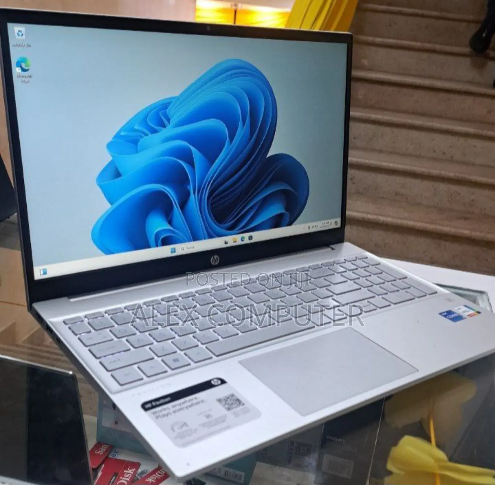 New Laptop HP Pavilion 15 8GB Intel Core I5 SSD 512GB