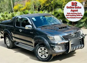 Toyota Hilux 2014 Matt Black