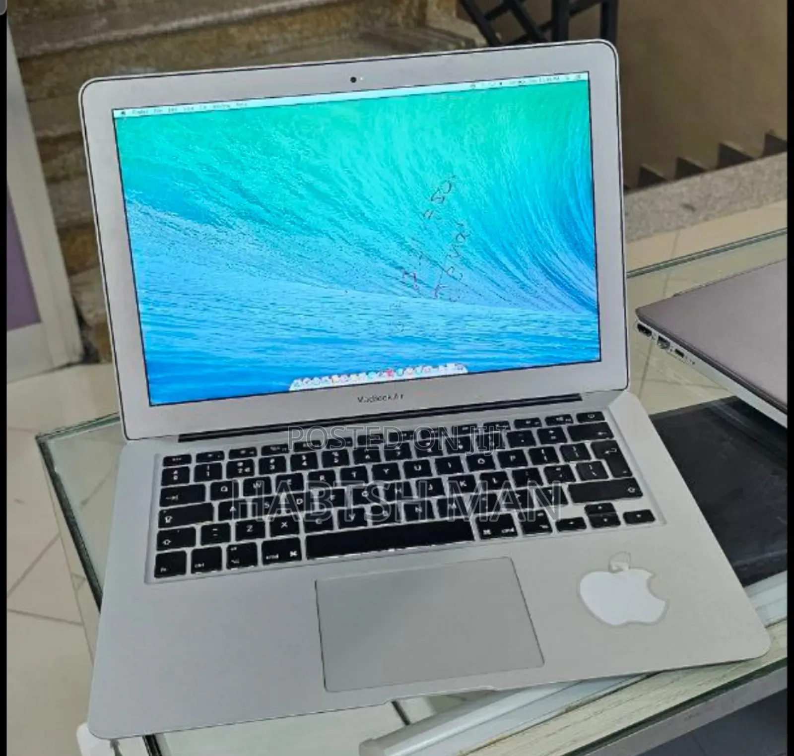 New Laptop Apple MacBook Air 2014 4GB Intel Core I5 SSD 128GB