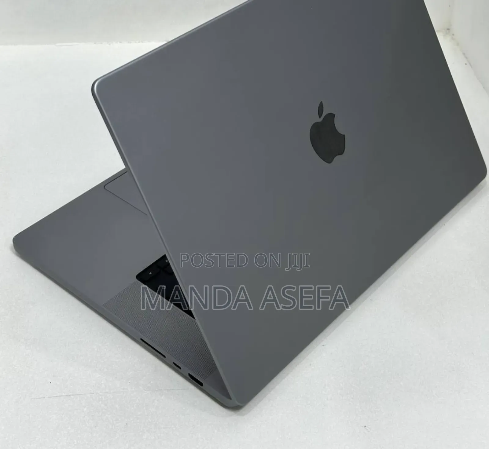 New Laptop Apple MacBook Pro 32GB Apple M2 SSD 512GB