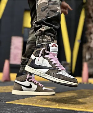 Nik Air Jordan 1 X Travis Scott Boot