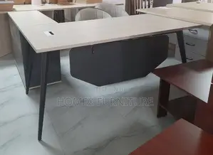 Office Furniture Table ማናጀሪያል የቢሮ ዴስክ