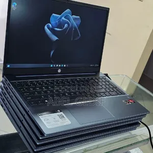 New Laptop HP Pavilion 15 8GB AMD Ryzen 5 SSD 512GB