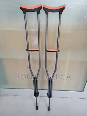 Crutches/Adults Underarm Medical Lightweight Axillary Crutch