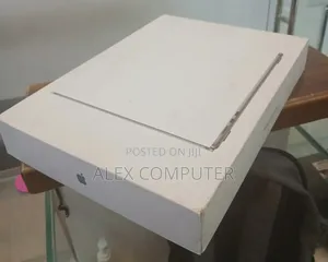 New Laptop Apple MacBook Air 2024 M3 15-Inch 8GB Apple M2 SSD 256GB
