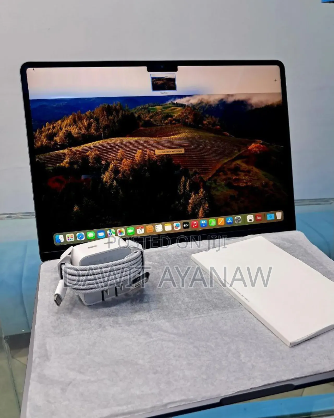 New Laptop Apple MacBook Air 2024 M3 13-Inch 16GB Apple M3 SSD 512GB