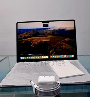 New Laptop Apple MacBook Air 2024 M3 13-Inch 16GB Apple M3 SSD 512GB