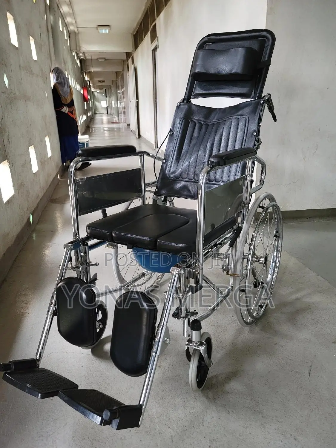 ቤድ/አልጋ/Wheelchair+2nd Wheelchair/ዘርግተዉ/ከፈለጉ ሚያጥፉት/