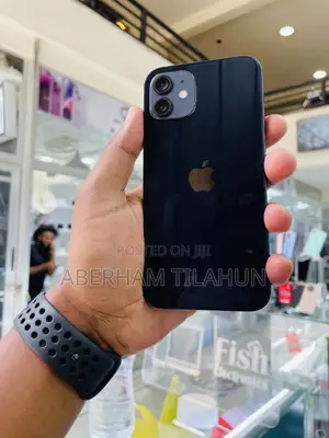 Apple iPhone 12 64 GB Black